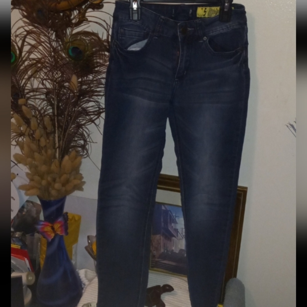 Stretchy skinny jeans